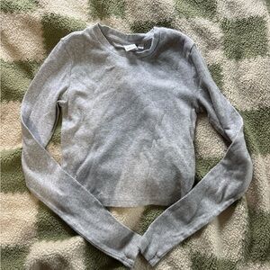 ARITZIA TNA Heather Gray Long Sleeve Women's cropped Top